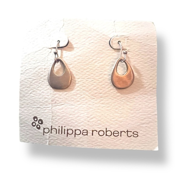 NIP Philippa Roberts Earrings - Picture 1 of 2